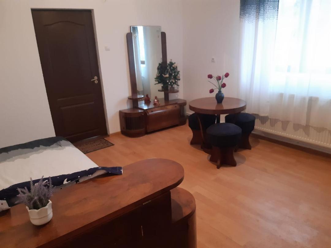Pensiunea Dodo Patarlagele Bagian luar foto